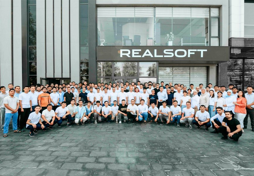 Platforma O'zbekiston IT bozorida uzoq yillik tajribaga ega bo'lgan RealSoft kompaniyasi tomonidan ishlab chiqilgan.